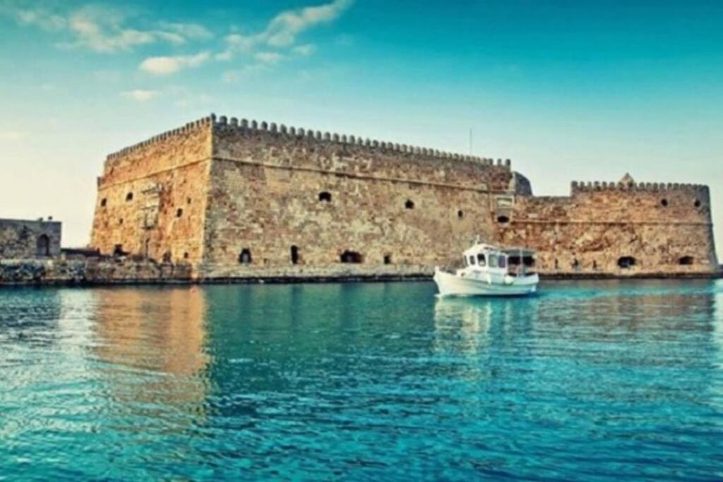 Artzy Petit Apartment Close To The Center Heraklion Exteriör bild